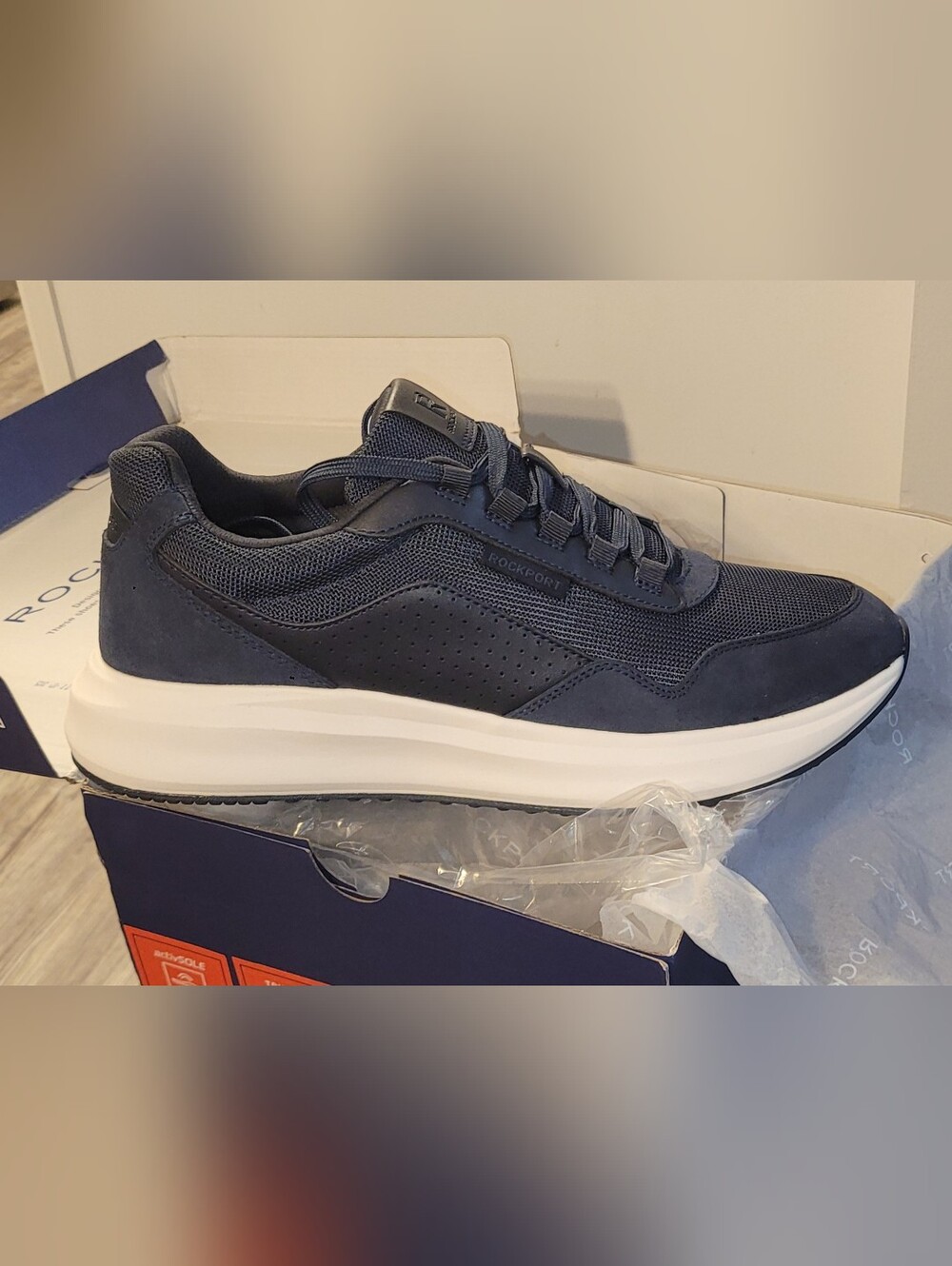 Rockport Pro Walker Pacer Men's Navy and White Casual Leather-Blend Sneaker 12m